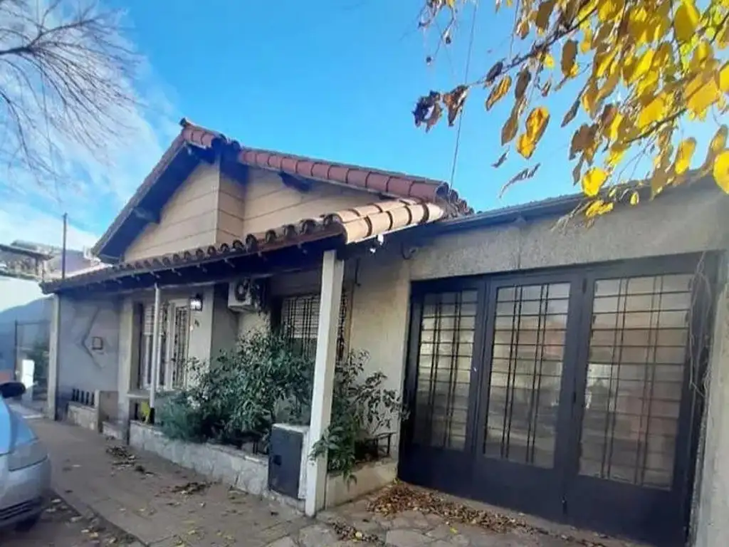 Venta casa 4 amb Carapachay