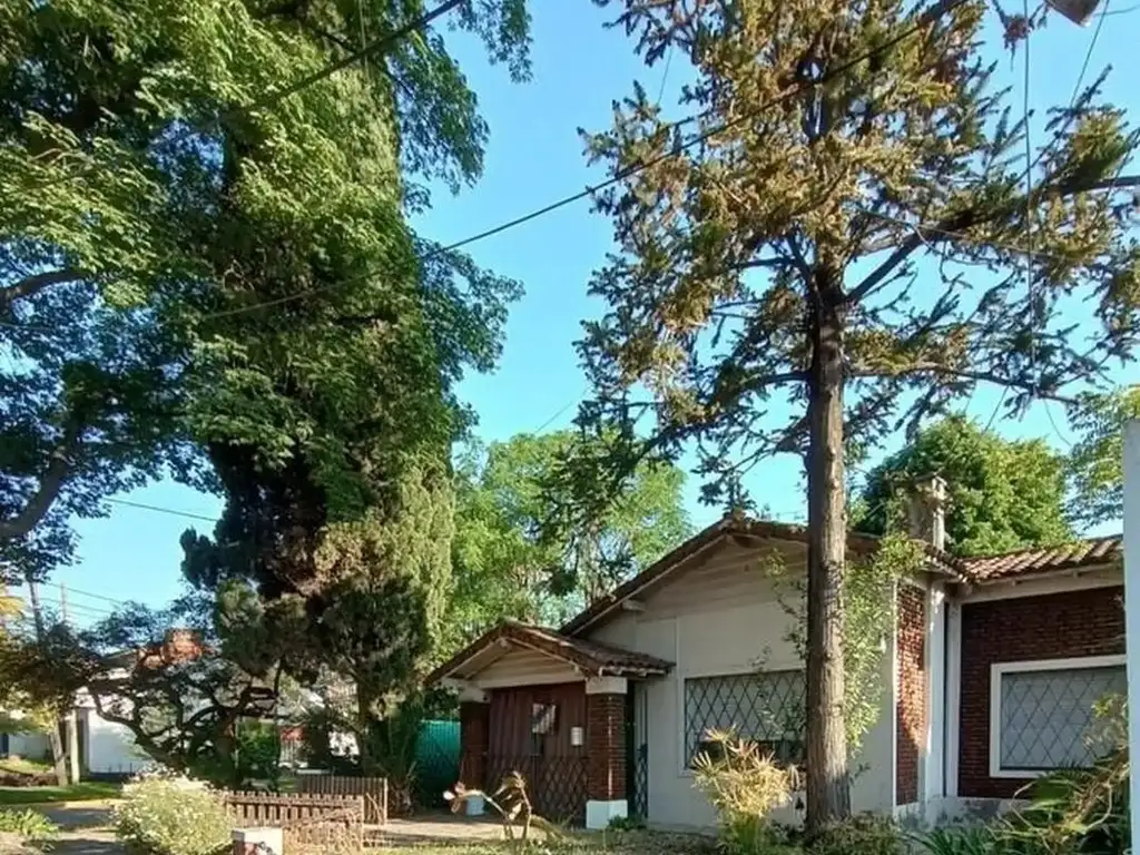 Casa Lote ideal emprendimiento Ituzaingó Norte