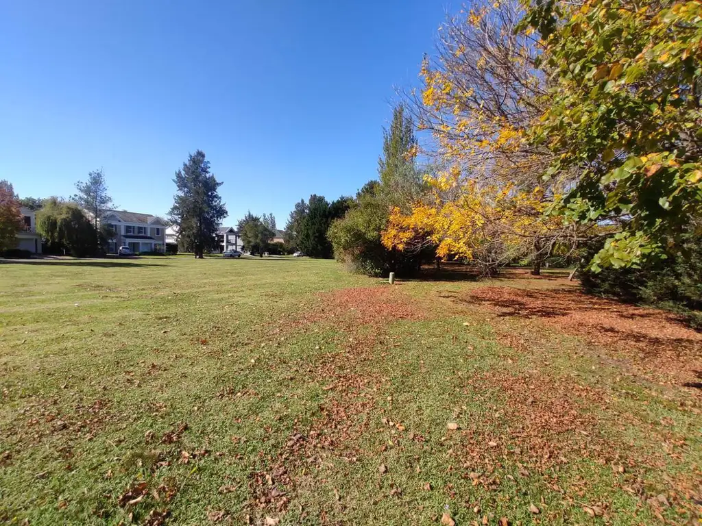 Terreno en venta Abril Club De Campo