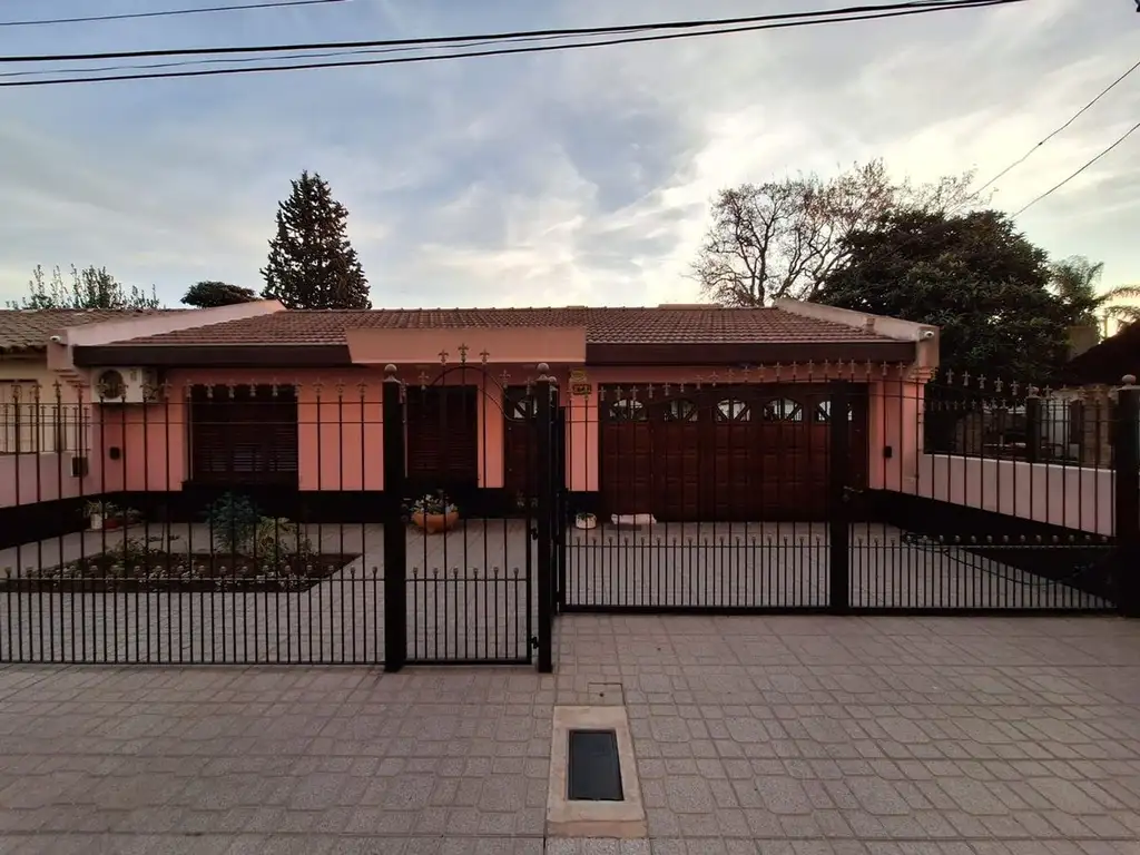 CASA EN VENTA EN PERGAMINO BARRIO SAN MARTIN