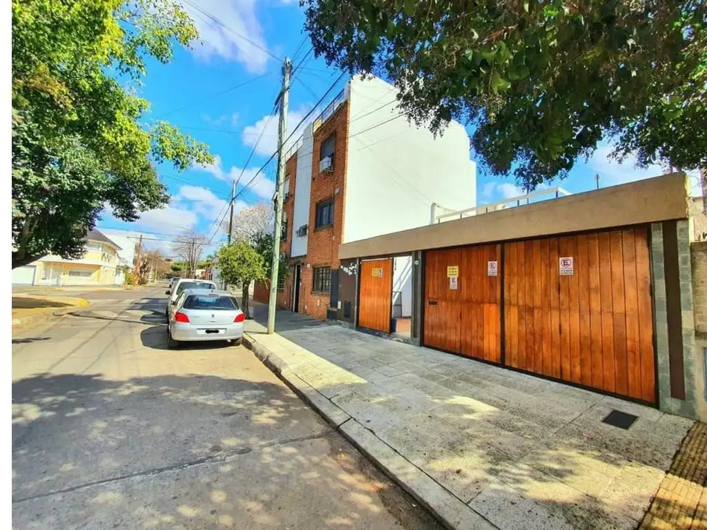 Casa - Venta - Argentina, Capital Federal - Catania  5400