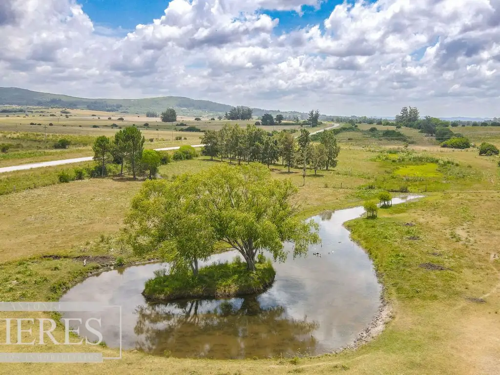 Chacra con casa de 5ha en Pueblo Edén ruta 12