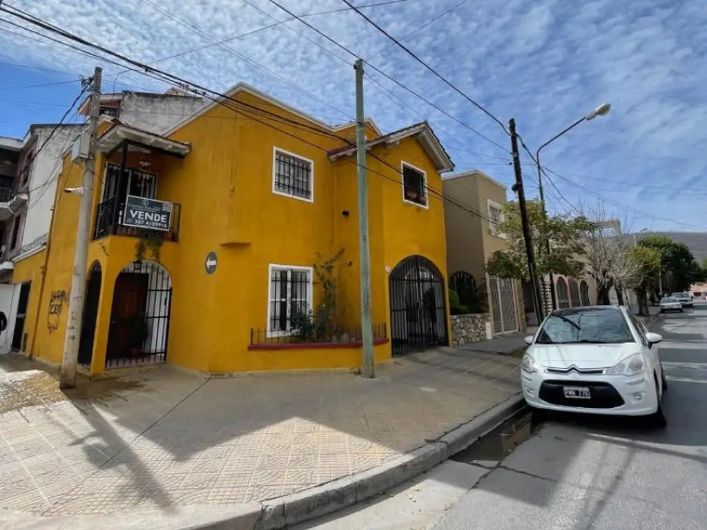 Vendo hermosa casa en Tres Cerritos