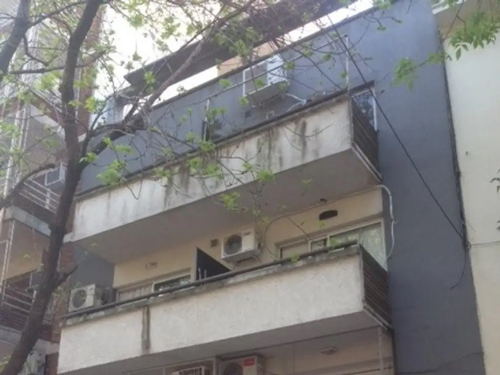 Hermoso Departamento al frente con balcón y bajas expensas!