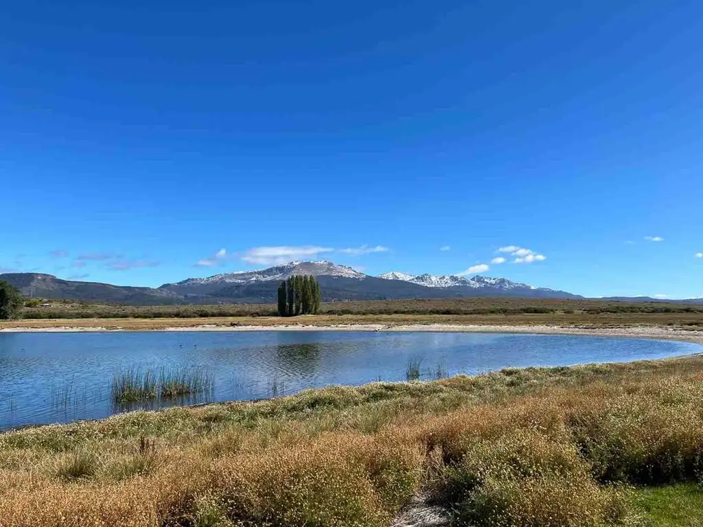 Lote con Costa de Laguna Carao , Esquel, Chubut.