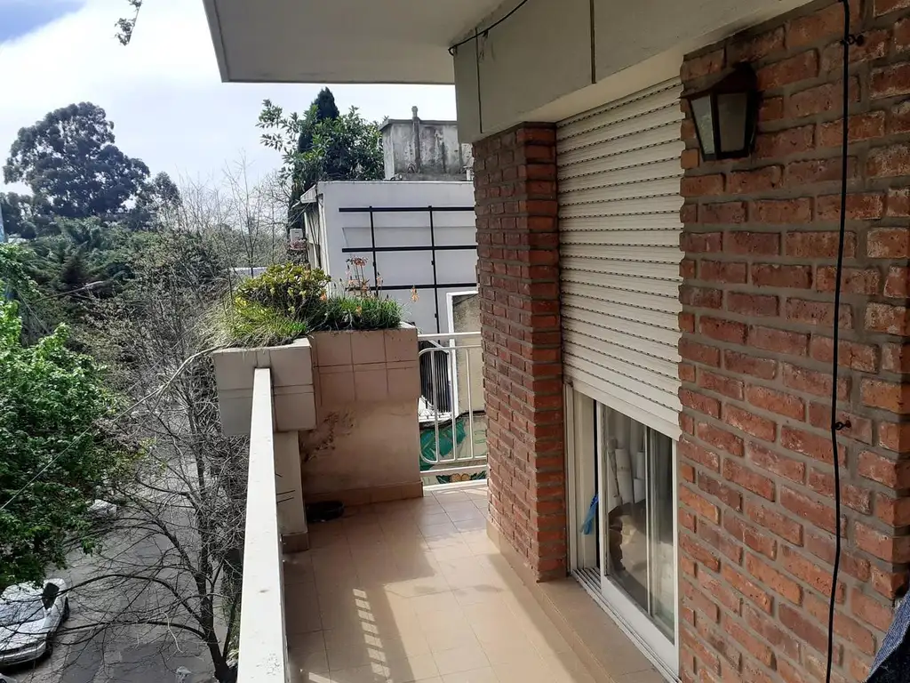 VENTA MONOAMBIENTE VICENTE LOPEZ OLIVOS BALCON