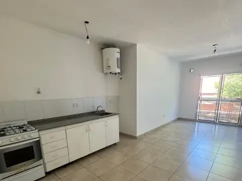 Alquiler departamento 2 ambientes con cochera en Munro