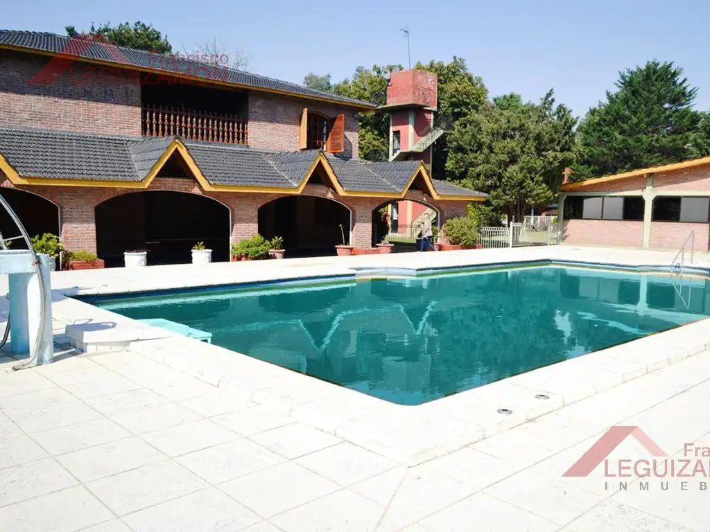 BARRIO CERRADO SANTA AMELIA - 13.300m2 - PARQUE - PISCINA - CASAQUINTA - QUINCHO