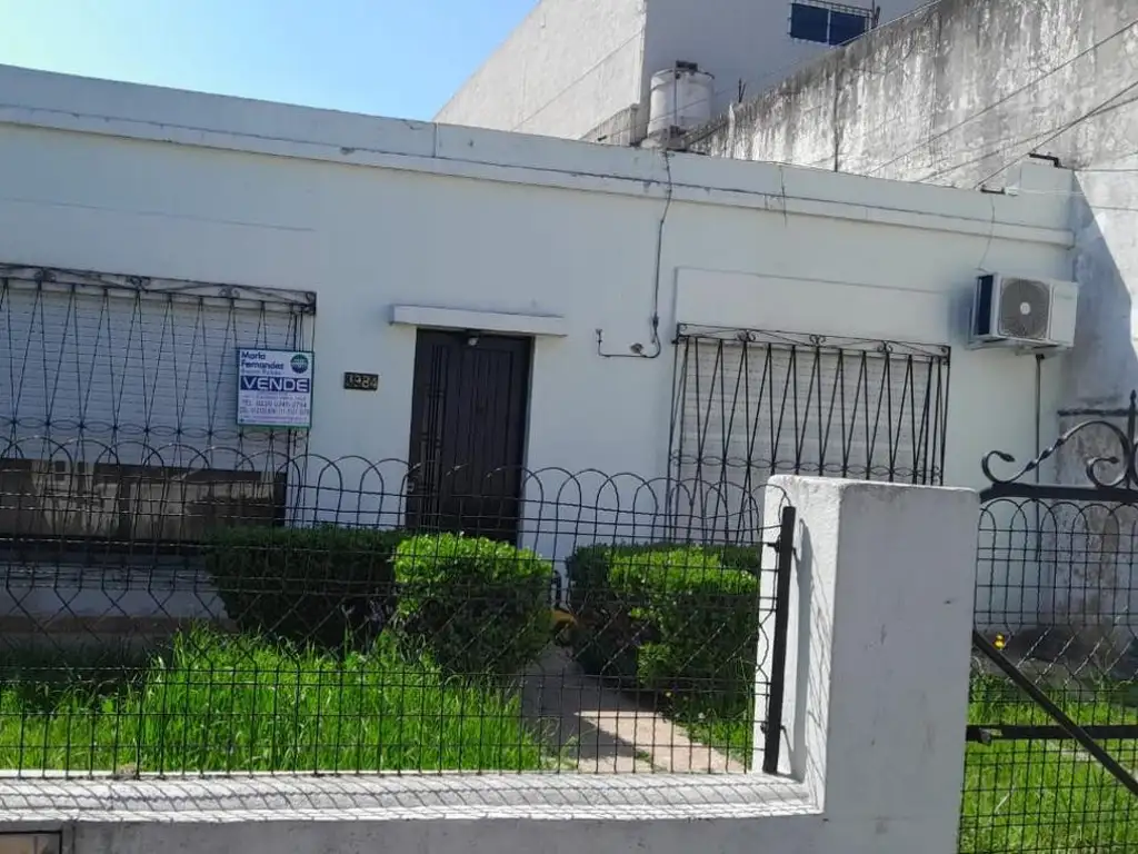 CASA EN VENTA EN GONZÁLEZ CATÁN