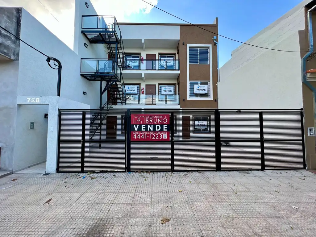 DEPARTAMENTO 2 1/2 AMB - 1° PISO AL FRENTE - C/ BALCÓN - ENTREGA INMEDIATA