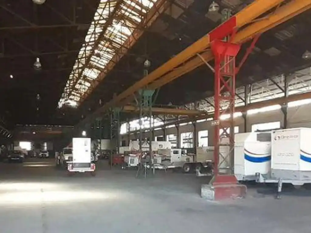 Nave Industrial de 6500 mts cubiertos en Piñeyro