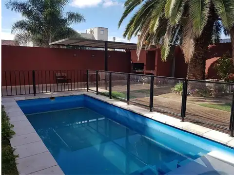 CASEROS 2940 - 1 DORMITORIO BALCON - PILETA QUINCHO ASADOR