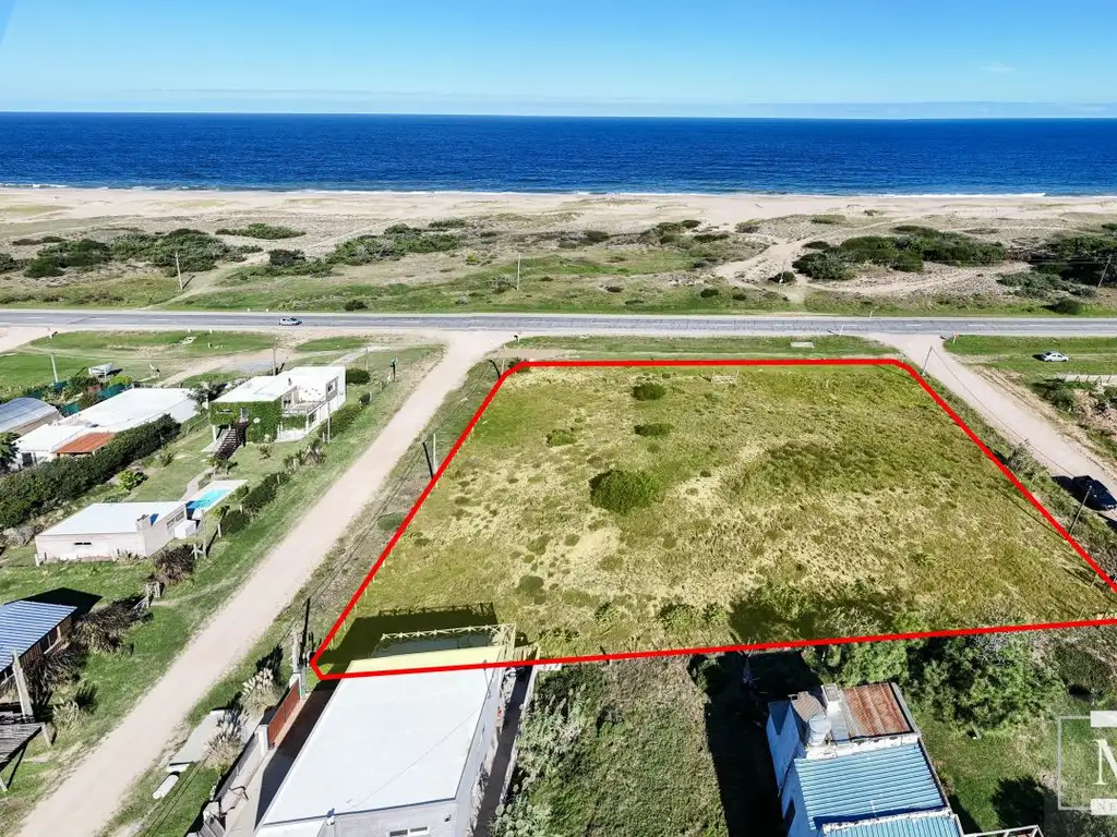 LOTE 2948 M2 C/PROYECTO APROB. P/EDIFICIO FRENTE A LA PLAYA