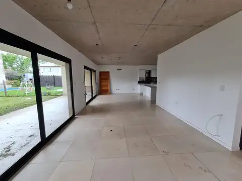 Casa en Venta con cochera
