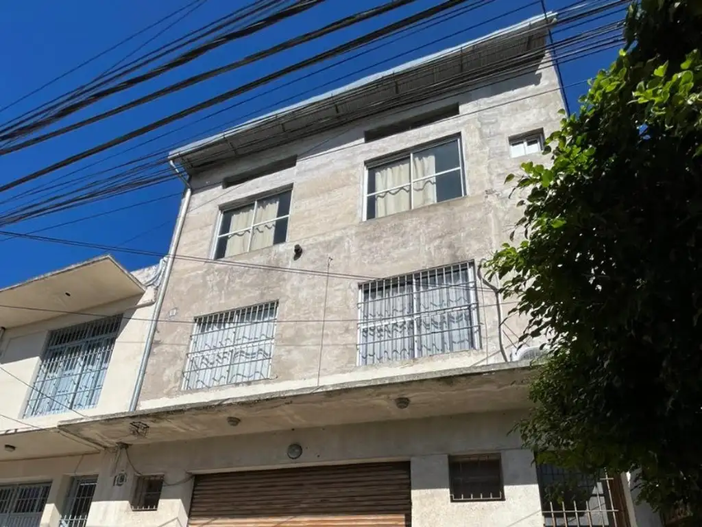 Excelente Galpon S/lote 8,66x26, en 2 plantas, 504m2 cubiertos, con oficinas