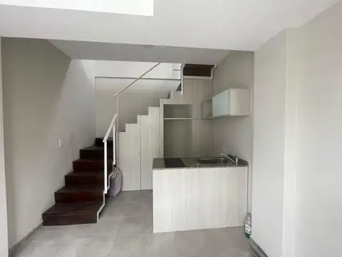 Duplex Nuevo. Sin Expensas. Liniers y Rioja. Oportunidad.