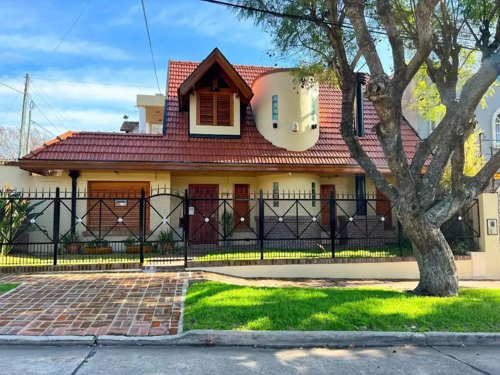 Casa en  venta Don Bosco Quilmes