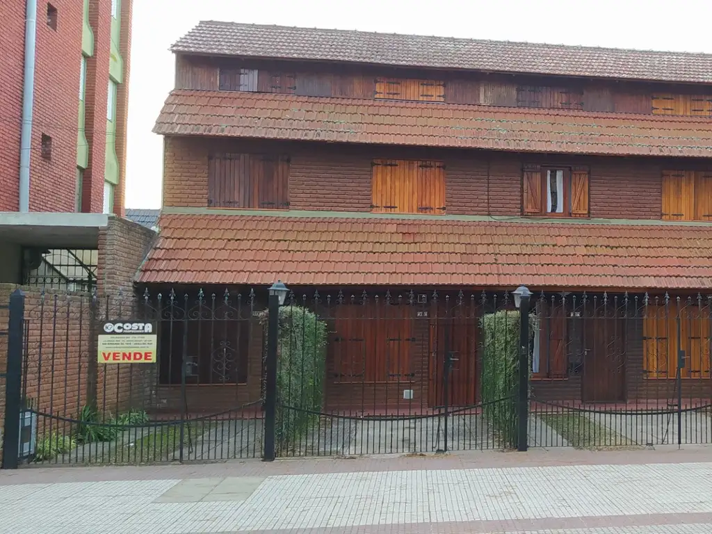 Duplex sobre Av San Bernardo