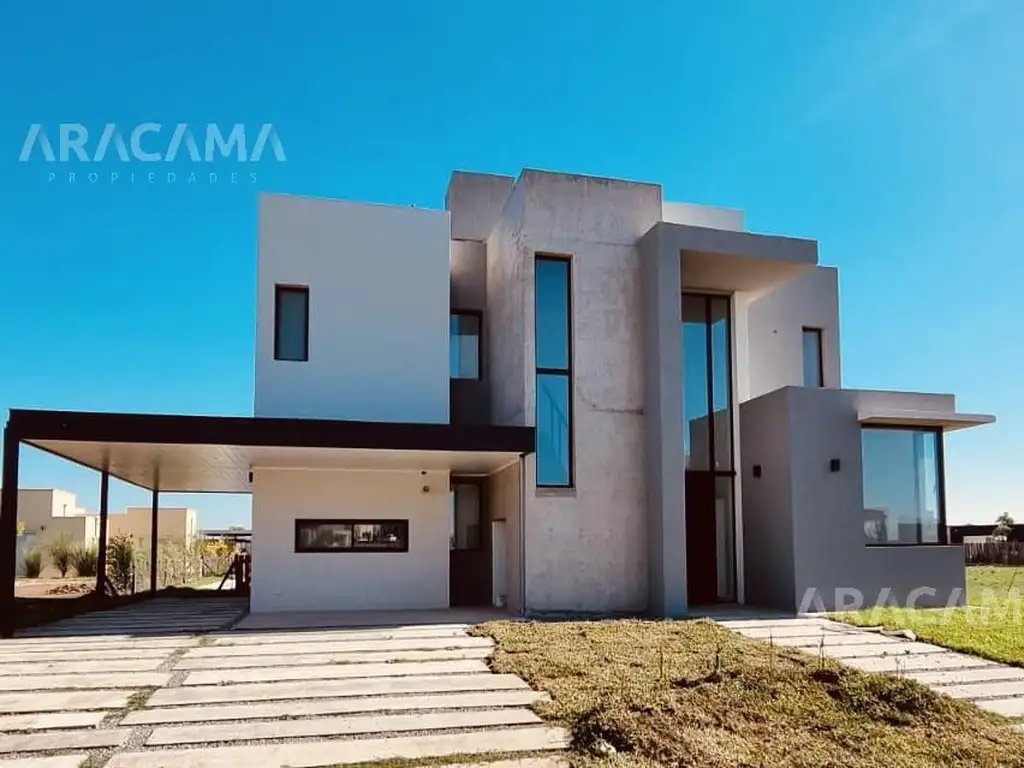 Casa en Venta en Lagos de Canning - Canning