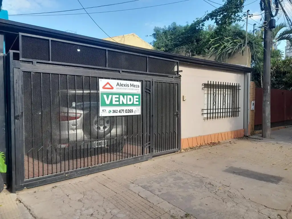 Casa PH en Venta! sobre Avenida.