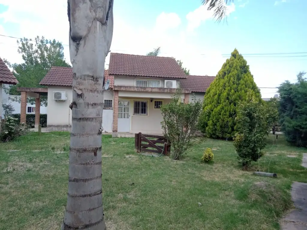 Vendo complejo de 4 bungalows en Gualeyguaychu , Entre Rios