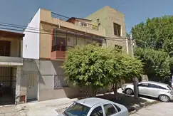 DEPARTAMENTO EN PLANTA ALTA AL FRENTE CON AMPLIA TERRAZA y QUINCHO