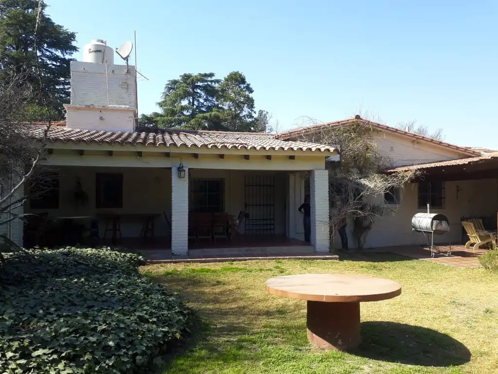 Casa Colonial Villa Rivera Indarte 3300 m2 Paseo de la Rivera