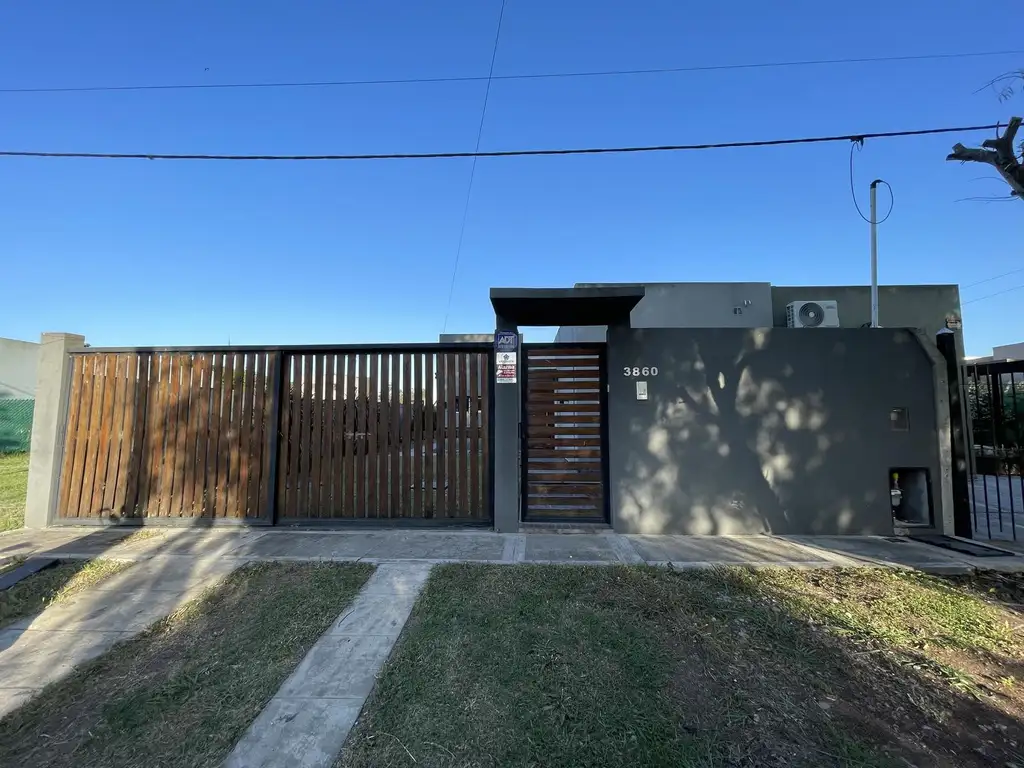 Casa en Venta en  Gorina