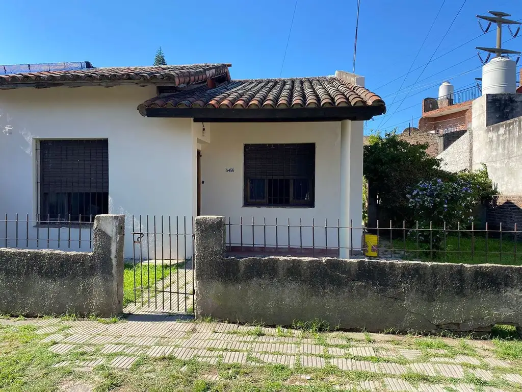 VENTA CASA EN EZPELETA