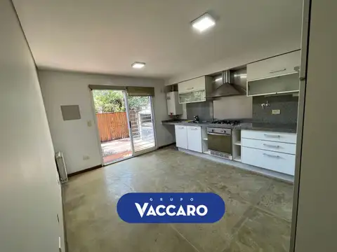 VENTA DE DUPLEX DE 3 AMBIENTES EN BARRIO CERRADO