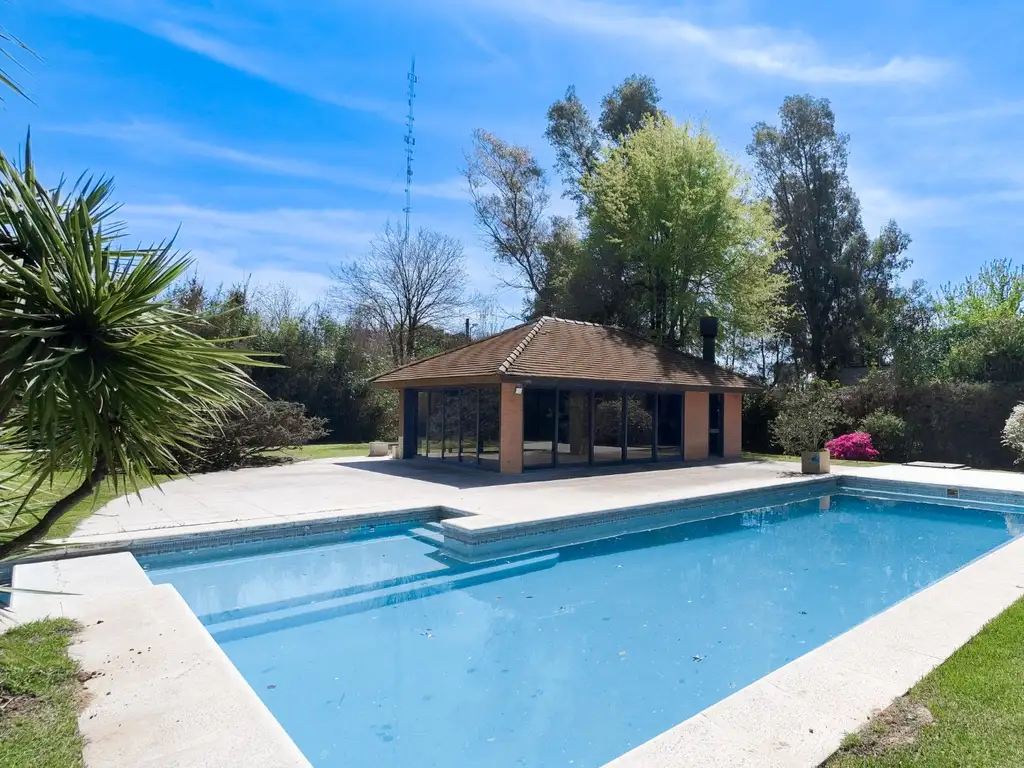 Alquiler Casa Country San Carlos 600 m² - 3 Lotes 2580 m² - Pileta Cocheras