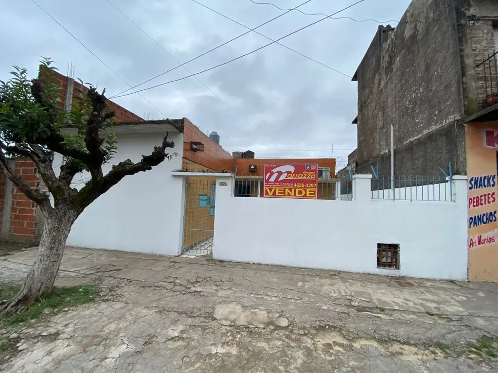 Casa - Venta - Argentina, La Matanza - MONTGOLFIER 3600