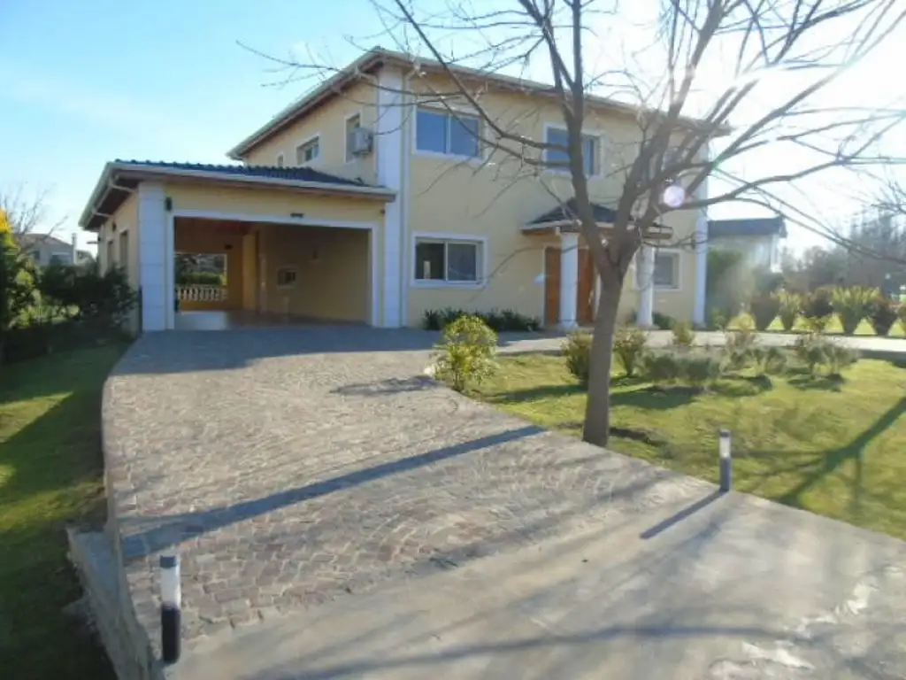 Casa  en Venta en Pilar del Este, Pilar, G.B.A. Zona Norte - BLA0385_LP534315_2