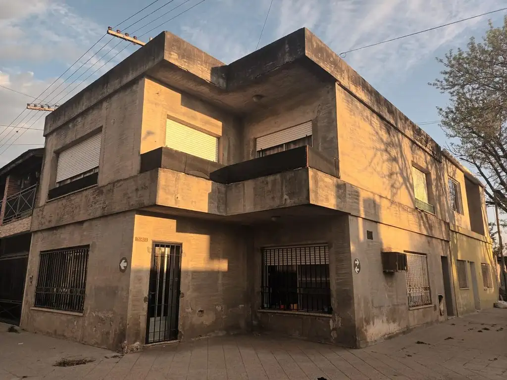 CASA EN VENTA EN PERGAMINO