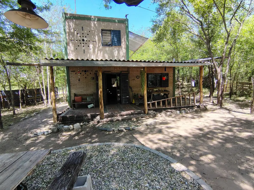 SE VENDE CASA EN EL CONDADO COSQUIN