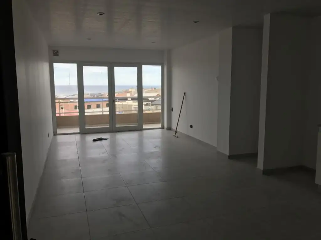 OPORTUNIDAD! VENTA DEPTO 2 AMB. VISTA AL MAR, CALETA OLIVIA