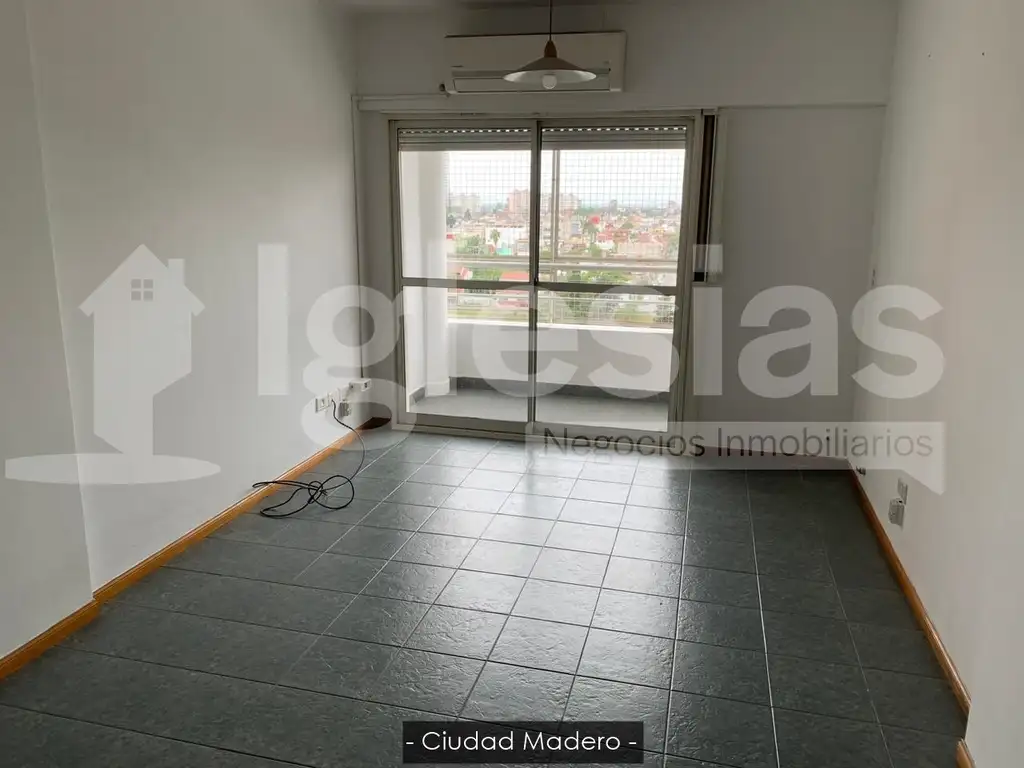 Departamento de 3 ambientes ubicado en Ciudad Madero.