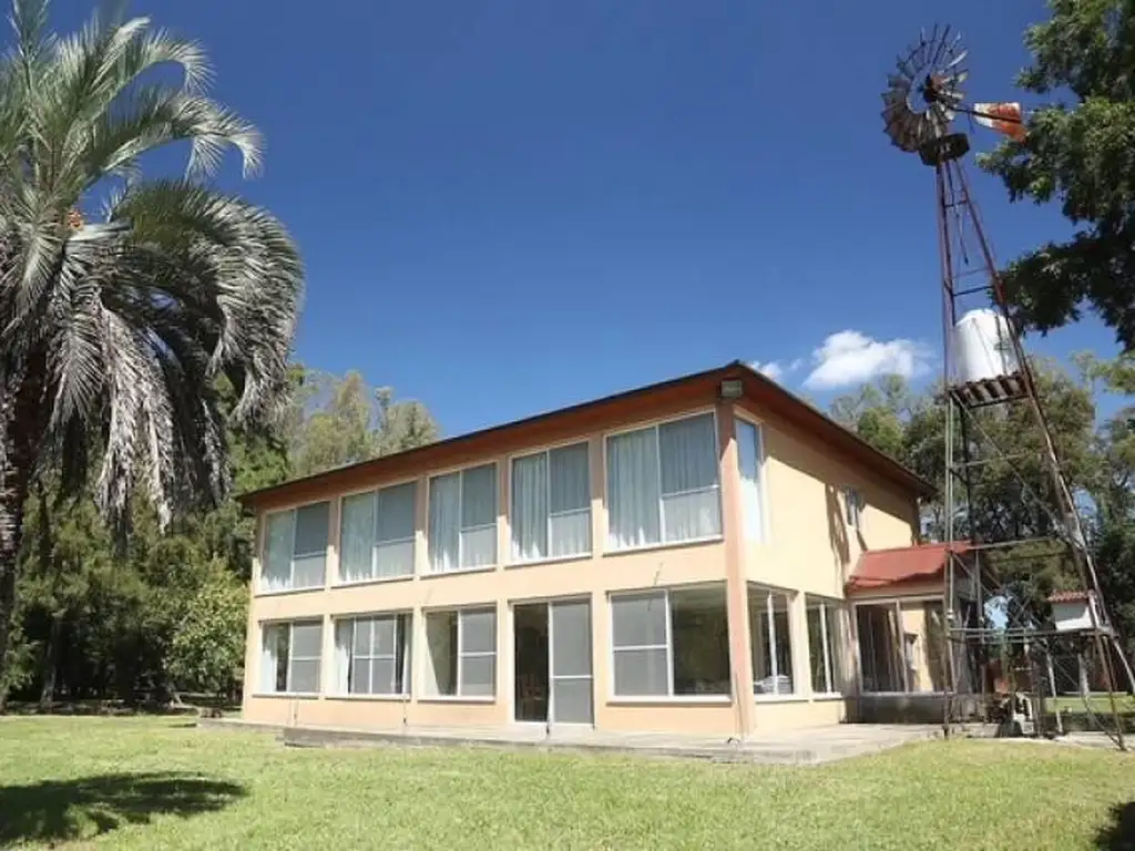 Casa  en Venta en Pilar,  G.B.A. Zona Norte