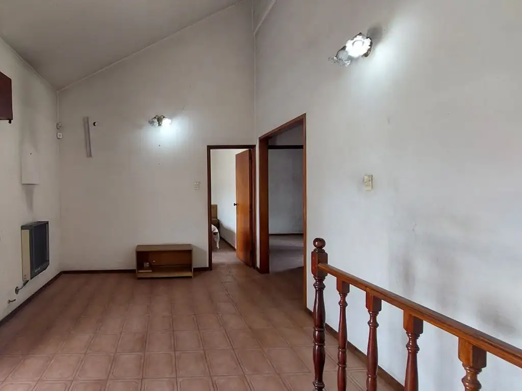 Casa en Venta 4 ambientes a reciclar Avellaneda