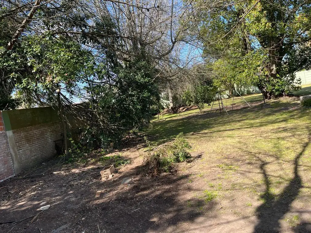 TERRENO EN  ESQUINA EN IMPORTANTE UBICACION ENTRE CAMINOS.