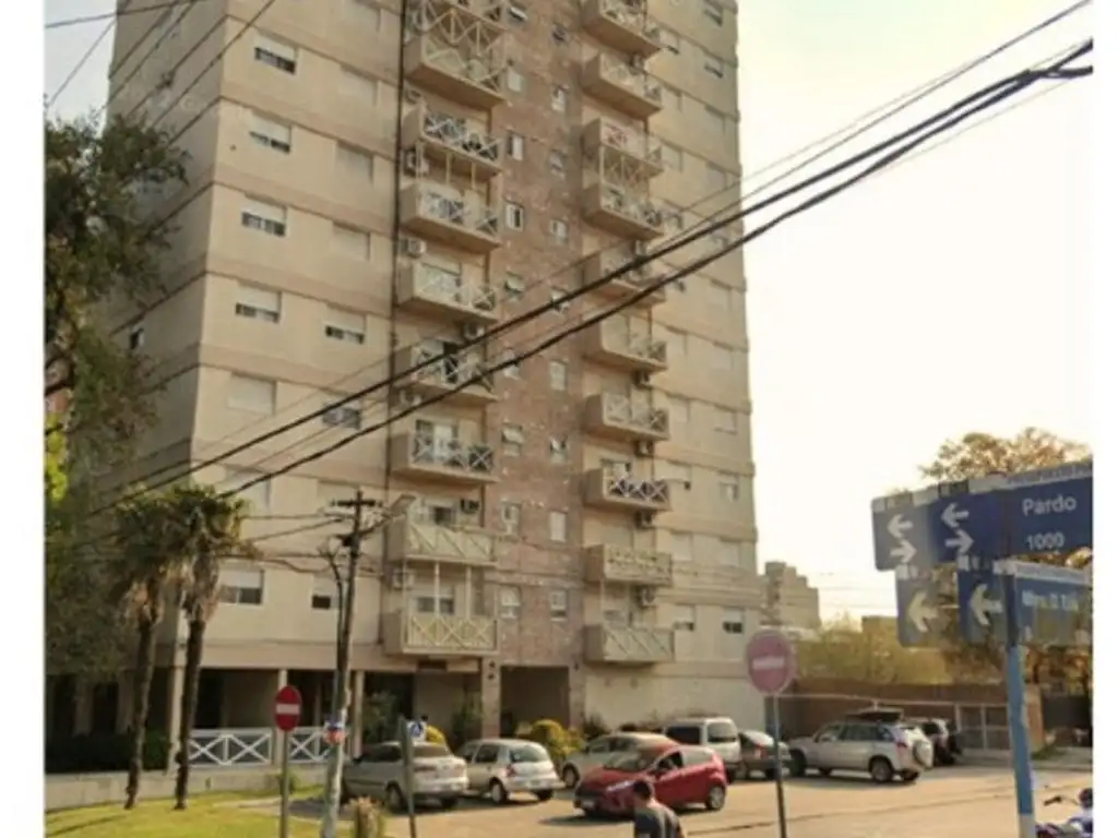 VENTA DEPARTAMENTO 4 AMBIENTES MUÑIZ DE CATEGORIA con balcon