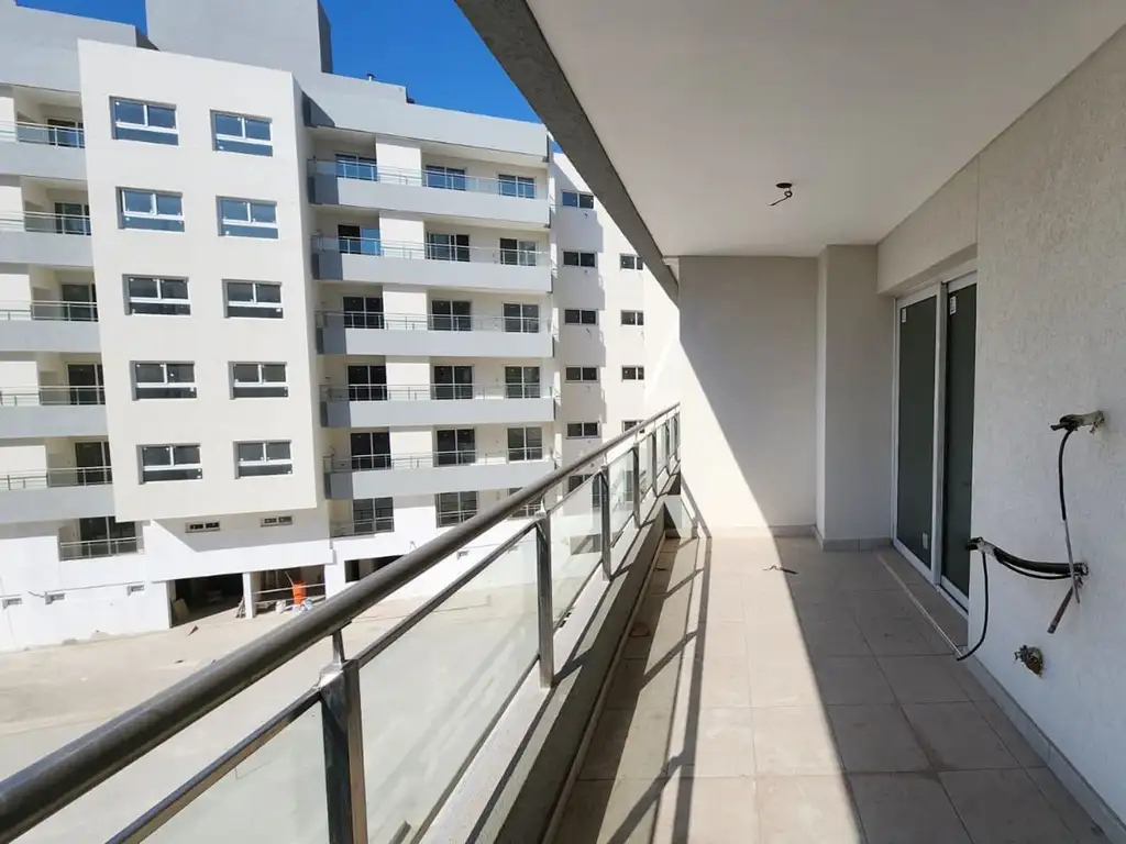 DEPARTAMENTO VENTA 2 AMBIENTES CANNING BALCON