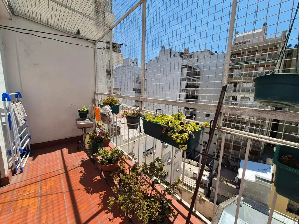 Departamento en venta de 4 Ambientes en Recoleta. Duplex