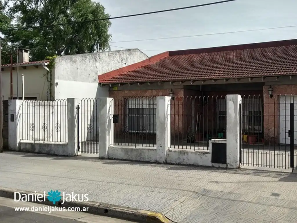 CASA EN VENTA-25 de mayo-MAGDALENA-DANIEL JAKUS PROPIEDADES