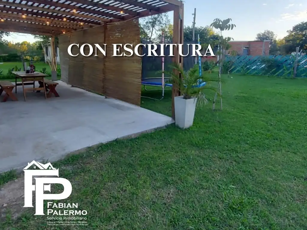 Casa con pileta sobre lote de 600 m2