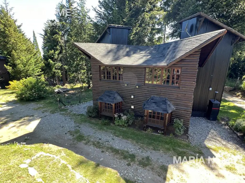 Dos cabañas en venta sobre la ruta 77, a metros de la cervercería Patagonia - Bariloche