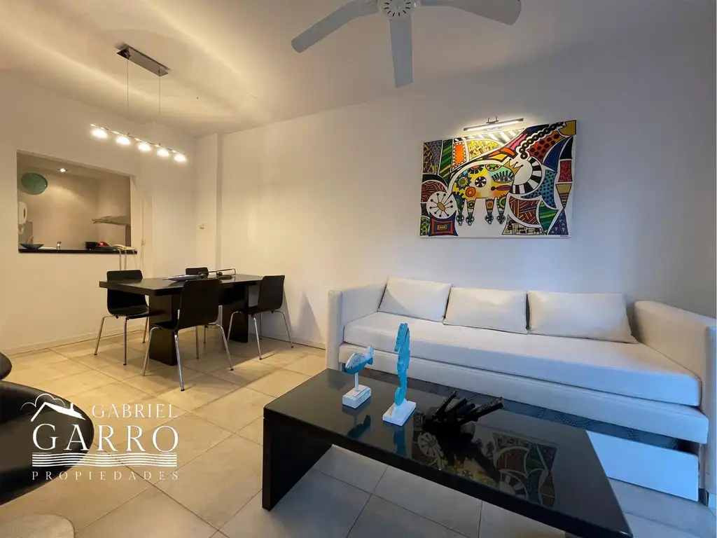 Departamento en venta de 2 ambientes a una cuadra del mar