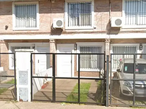 TRIPLEX EN ALQUILER - San Miguel