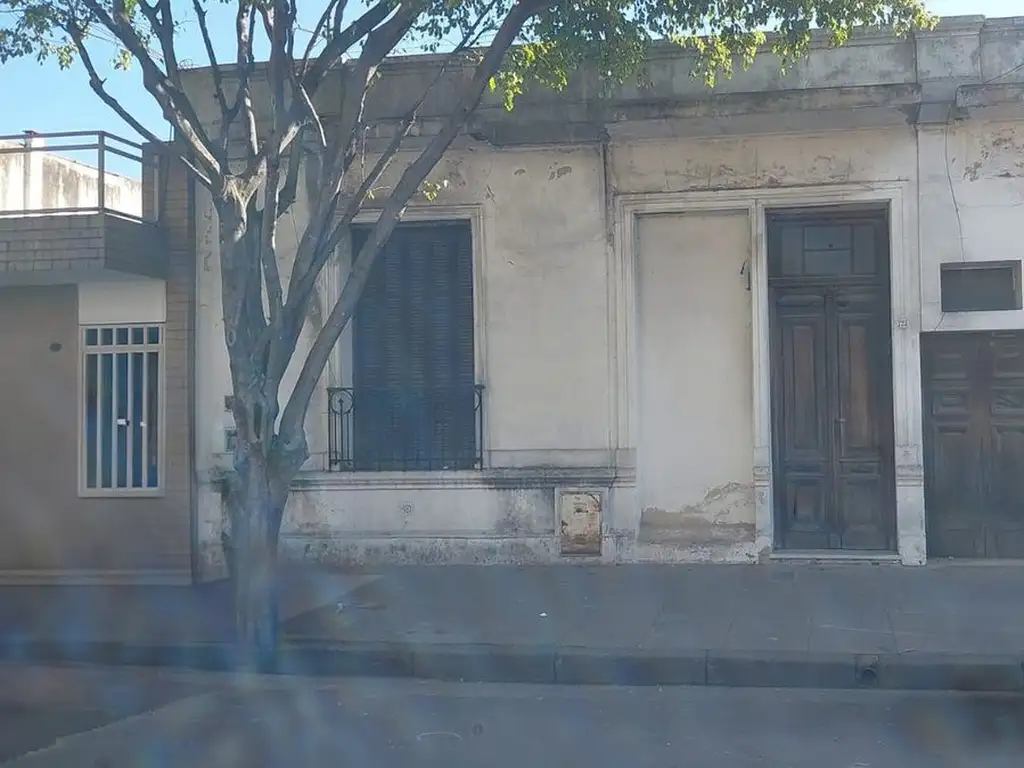 Venta lote casa a demoler Parque Patricios