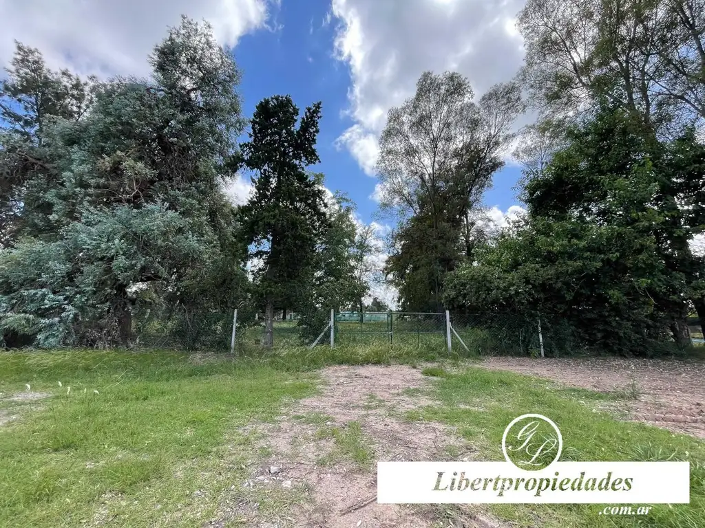 Terreno en venta en Parque Jularo